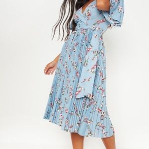 Pretty little thing Dusty blue midi dress